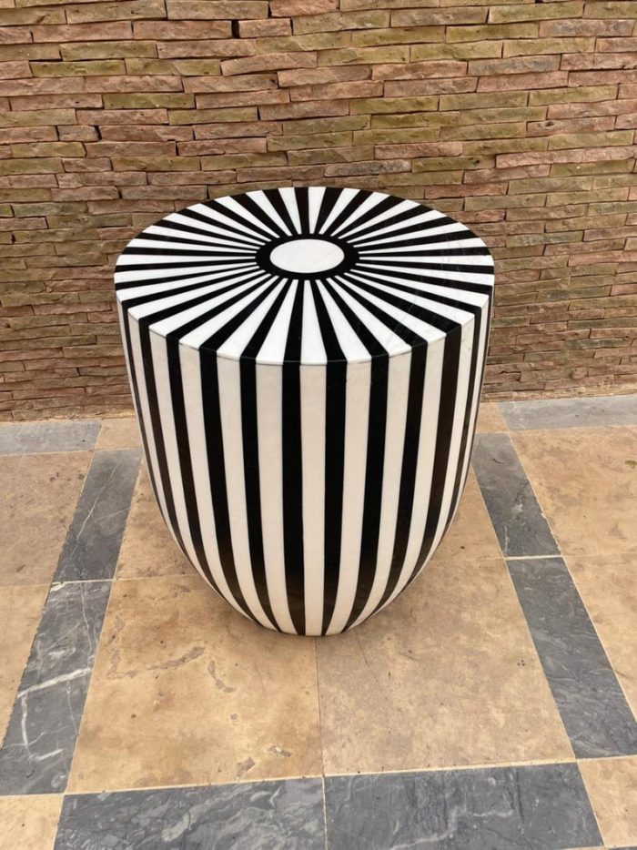 Ronde Bijzettafel van Walnotenhout - Image 4