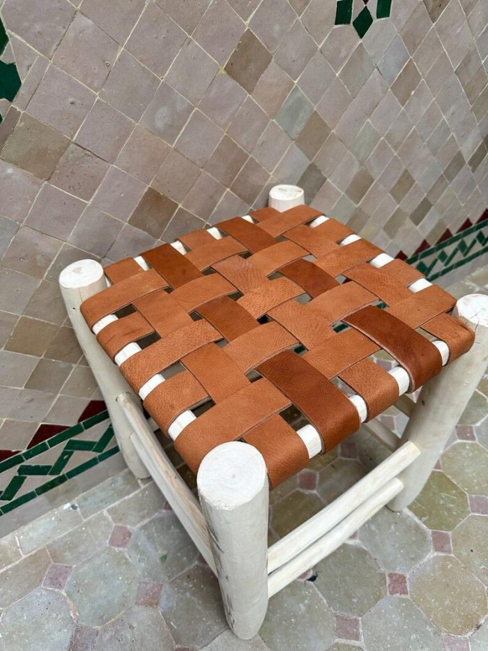 Kleine Marokkaanse Handgemaakte Houten Kruk met Bruin Leer - Image 5