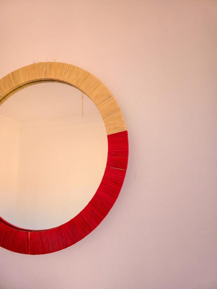Moroccan Raffia Mirror – Round Handwoven Wall Mirror - Image 3