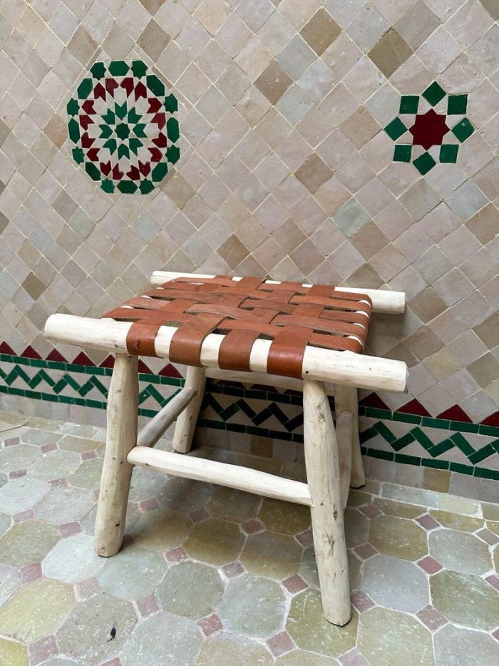 Kleine Marokkaanse Handgemaakte Bank met Bruin Leer - Image 2