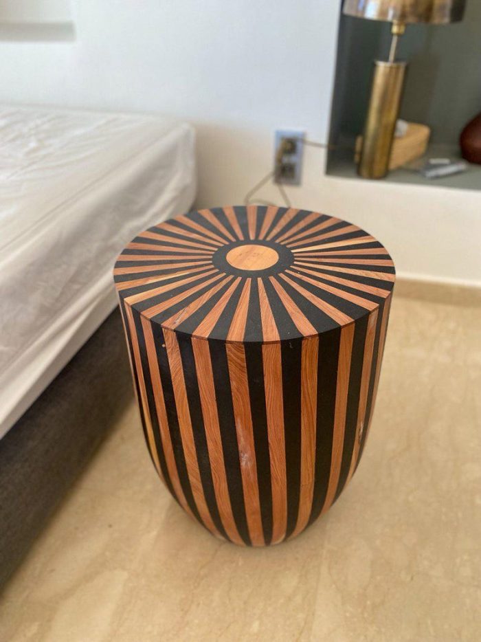 Ronde Bijzettafel van Walnotenhout - Image 2