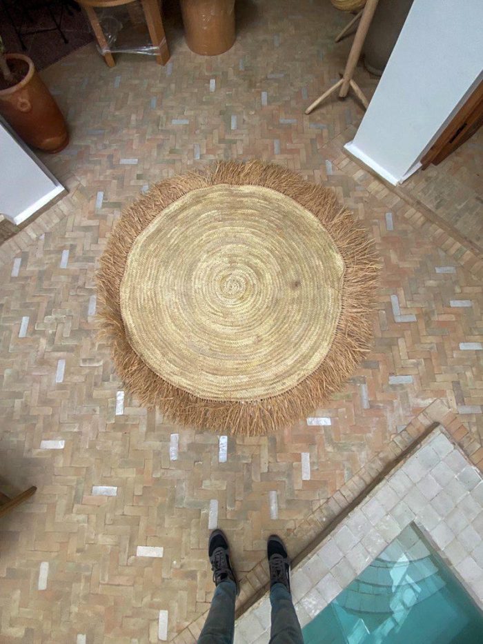 Round Rafia Rug, Woven Straw Natural Fiber Rug - Image 5