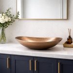Lavabo ovalado de cobre martillado – cuenco de perfil bajo
