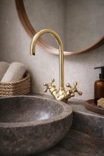 Polished Gold Sink Faucet – Classic Crosshead Handles, Farmhouse Style - Image 3
