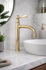 Polished Brass Bathroom Faucet – Vintage Single-Handle Sink Tap with Curved Spout - Image 2